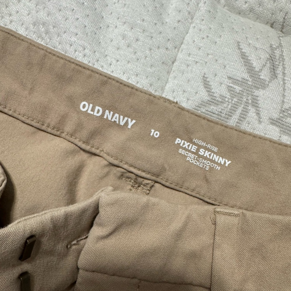 Old Navy Tan High Rise Pixie Skinny